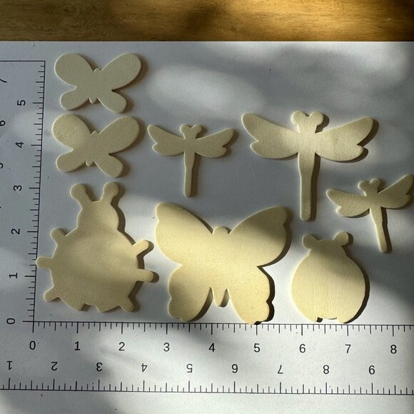 LOT BUTTERFLY FLOWERS HEARTS LETTERS ANIMALS TAGS WOOD LASER CUT EMBELLISHMENTS - Picture 10 of 14